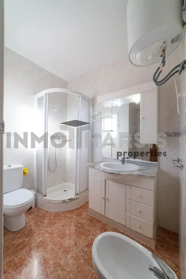 Se vende en los angeles con ascensor — 28