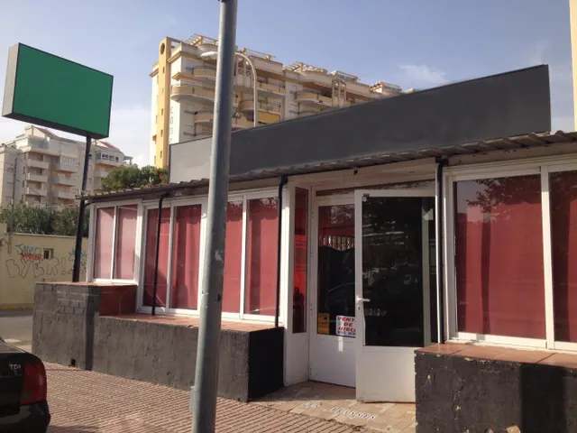PLENO CENTRO PLAYA DE GANDIA - LOCAL COMERCIAL - SE VENDE — 7