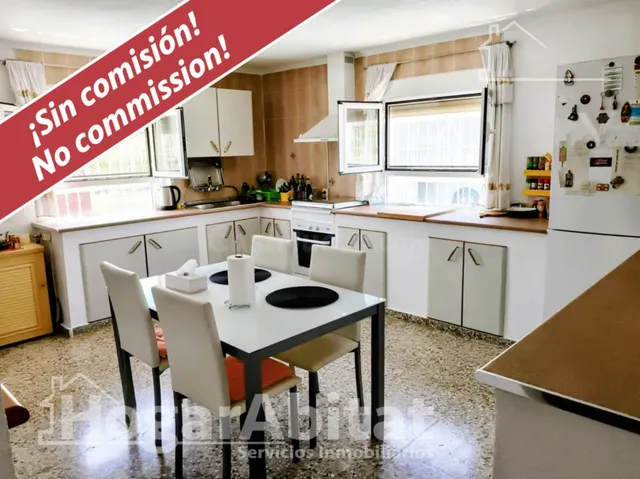 ¡exclusivo chalet con parcela, terraza y garaje! — 2