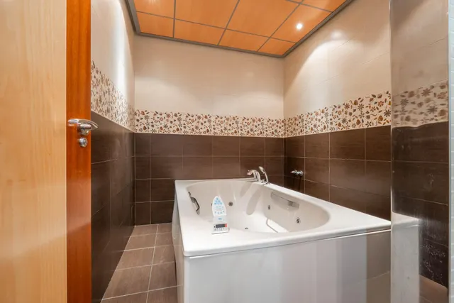 Espectacular Villa Unifamiliar Independiente con Máxima Privacidad y Autonomía en Cortijo del Aire!!! — 44