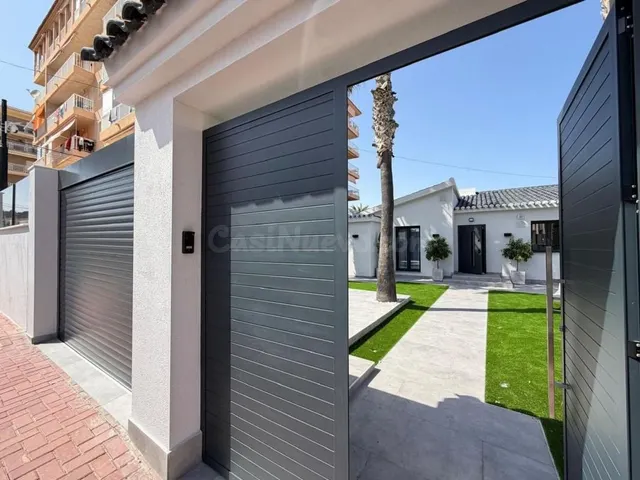 Villa 4 habitaciones 103m² en venta - Punta Prima — 2