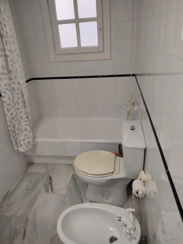 Apartamento de 2 dormitorios con parking a 100 metros de Playa de Los Locos — 15