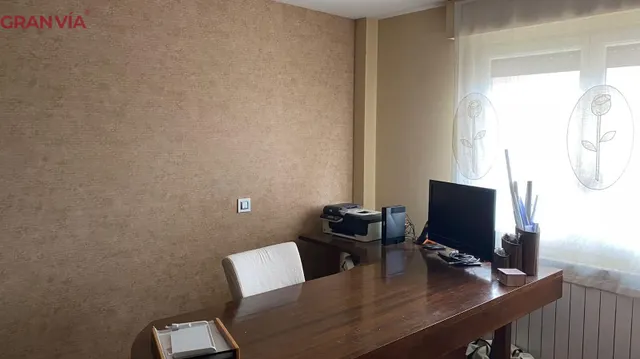 Gran chalet en urbanización de lujo en Navarrete — 28