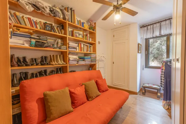 Exclusivo piso señorial con terraza en el Paseo del Salón (Cuesta de Escoriaza), con cochera y trastero. — 38