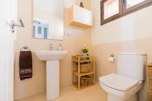 Chalet con Vistas al Mar  y la Montaña – Ubicación Privilegiada — 33