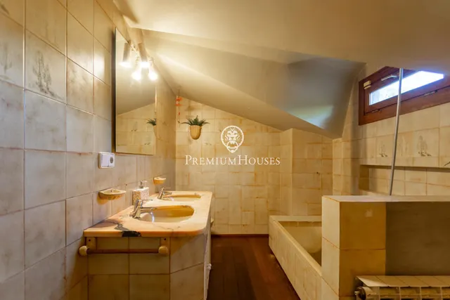 Una finca excepcional para disfrutar del espacio, la privacidad y la naturaleza en venta en Cardedeu — 32