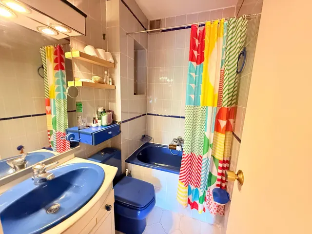 Piso exterior con ascensor en Villaverde · 2 dormitorios · Bien comunicado · Madrid — 11