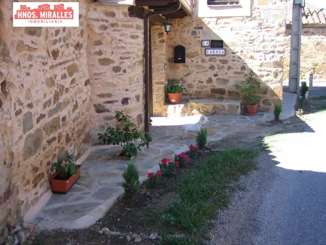 SE  VENDE CASA TIPICA MARAGATA INDEPENDIENTE EN EL CAMINO DE SANTIAGO — 8