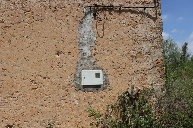 MASIA RUSTICA EN DOS HECTAREAS DE TERRENO ZONA POU DE BECA — 8