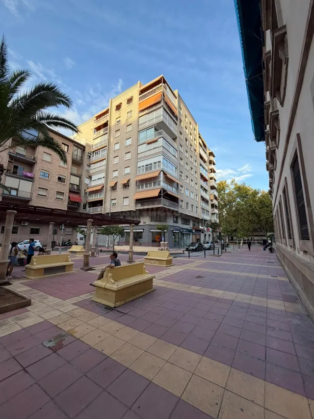 Piso 5 habitaciones 152m² en venta - Avda. de la Constitucio - foto 5