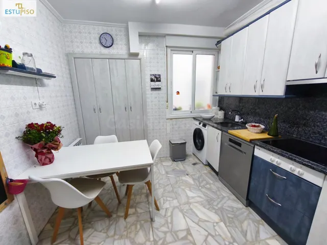 Amplio y cuidado piso ☀️ 144 m2, 4 habitaciones, 2 terrazas  - foto 3