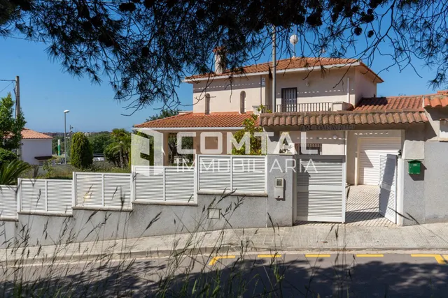 CASA EN VENTA CUBELLES — 18
