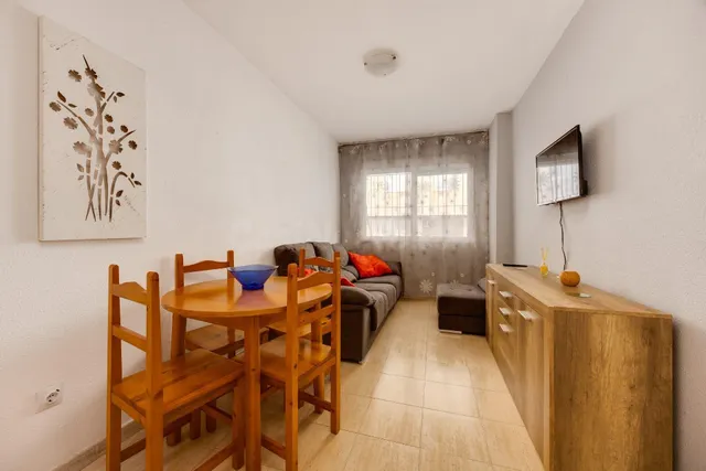 Apartamento 2 dormitorios en Centro de Torrevieja — 3