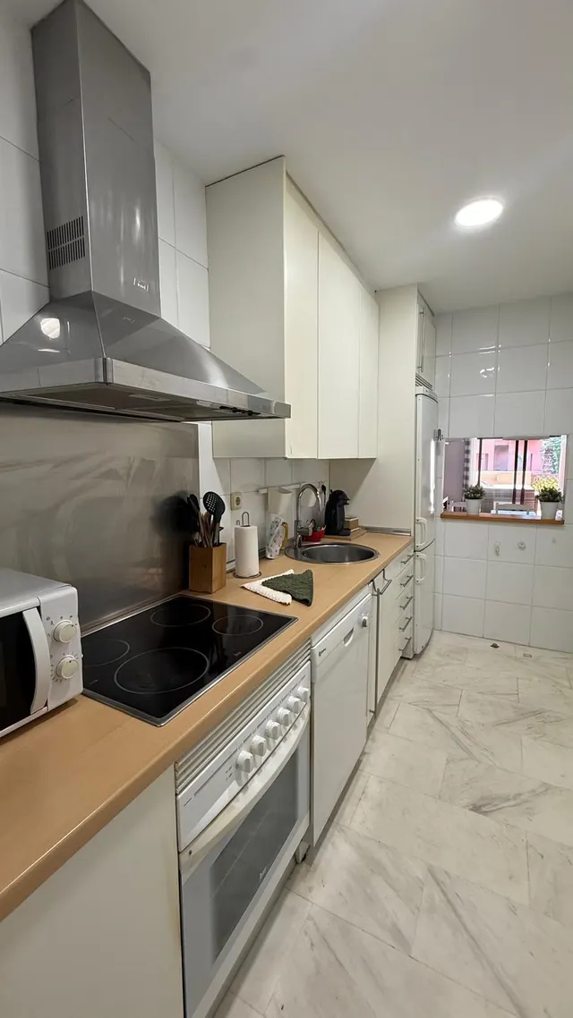 Precioso apartamento en alquiler en Playa Granada – Zona residencial  (ALQUILER TEMPORAL) — 8