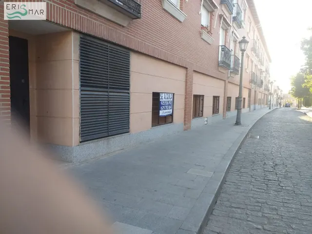 LOCAL COMERCIAL EN ALQUILER Y VENTA EN NAVALCARNERO — 16
