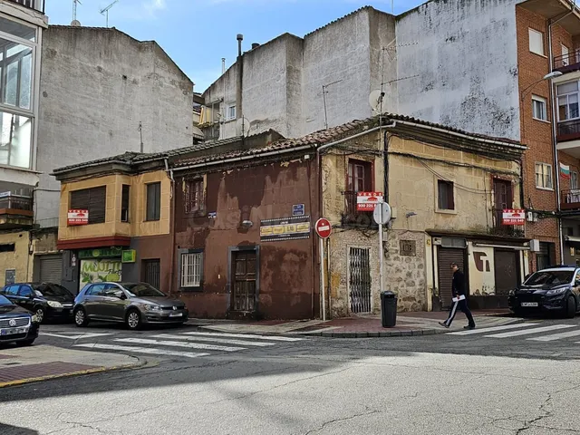 EDIFICIO EN CALLE VALLADOLID, ÁVILA 05005