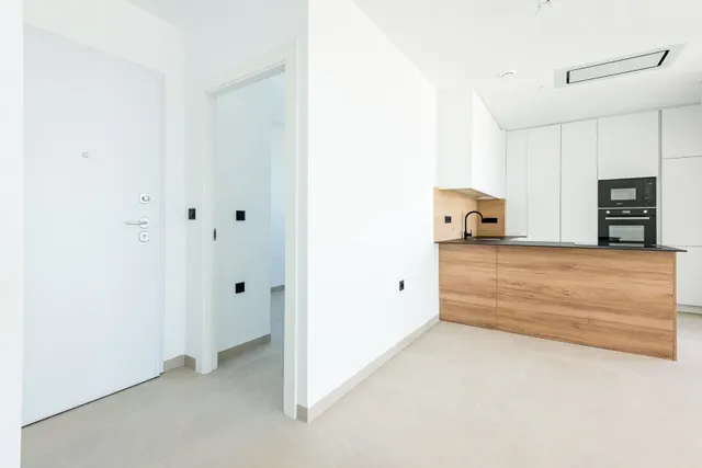 Apartamento de 3 dormitorios en Punta Prima — 7
