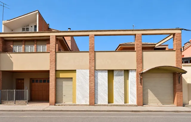 LOCAL COMERCIAL EN ALCARRÀS