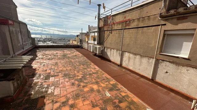 HOSTAL EN 1º LINEA DE MAR — 39