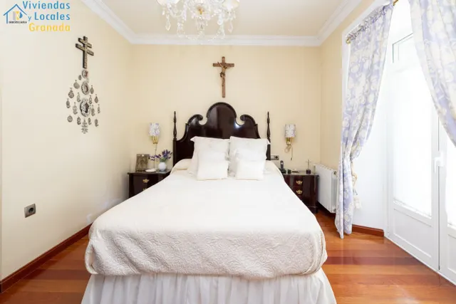 FANTASTICA CASA EN PLAZA DE LOS LOBOS — 23