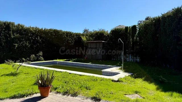 Magnífico chalet en El Castillo de las Guardas - foto 4