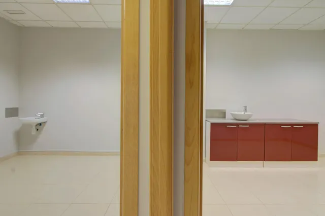 UN ESPACIO PREPARADO PARA TU PRÓXIMO NEGOCIO — 30