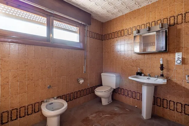 Casa con terreno y nave en Santa Fe — 23