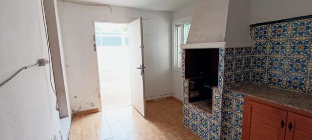 Dos casas en  una  peña las aguilas -Elche — 44