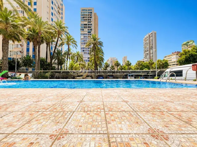 Exclusivo estudio totalmente reformado en primera línea de playa levante – Benidorm — 16