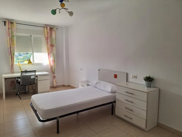 ¡Se alquila habitación en la Ñora, cerca de la Universidad UCAM — 8