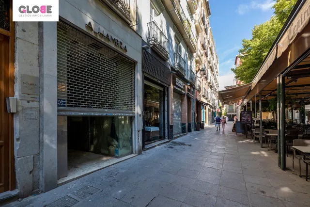 A LA VENTA EDIFICIO EN PLAZA BIB-RAMBLA — 8