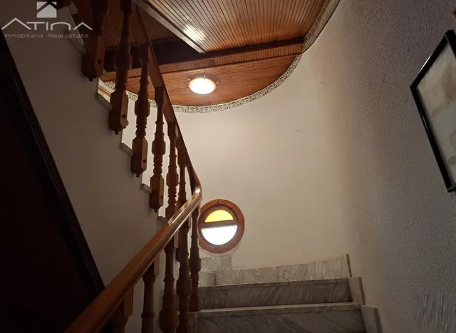 Elegante chalet estilo mediterraneo situado a tan solo 800 metros de la playa de Gandía — 13