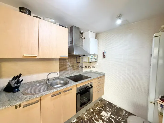 Piso de dos habitaciones, balcón y ascensor en El Vendrell - foto 2