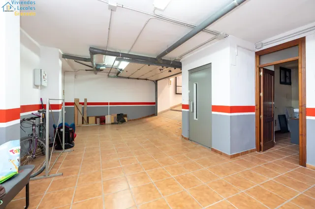 Casa exclusiva junto a Acera del Darro. Pleno centro de Granada. Seminueva y con ascensor propio — 48