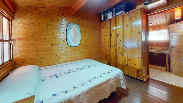 Parcela de más de 1.500 m2 con casa de madera y vistas despejadas en Cuevas Bajas, (Almodóvar del Río) — 28
