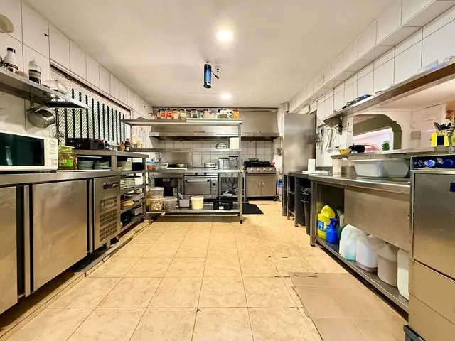 Local comercial en Venta en Denia Alicante — 35