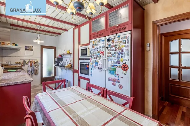 Chalet Exclusivo en Camino Bajo de Huétor — 9