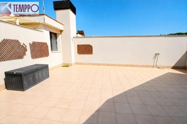 ÁTICO con TERRAZA PRIVADA en El Vendrell - foto 2