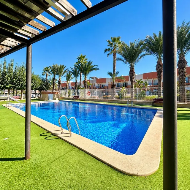 Chalet adosado en venta en Calle Nuez Moscada, 35 -28 — 22