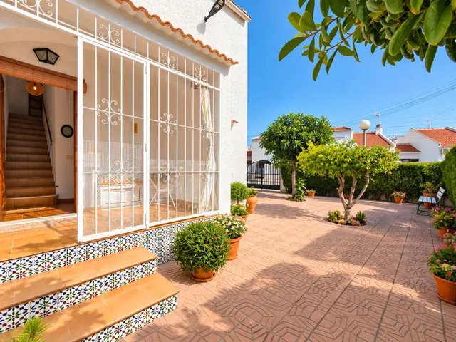 Casa 2 habitaciones 70m² en venta - Estacion de autobuses — 9