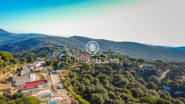 Casa de obra nueva con vistas espectaculares al mar en venta - foto 5