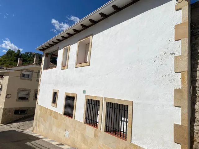 Casa en Villar del Olmo con terraza - foto 5