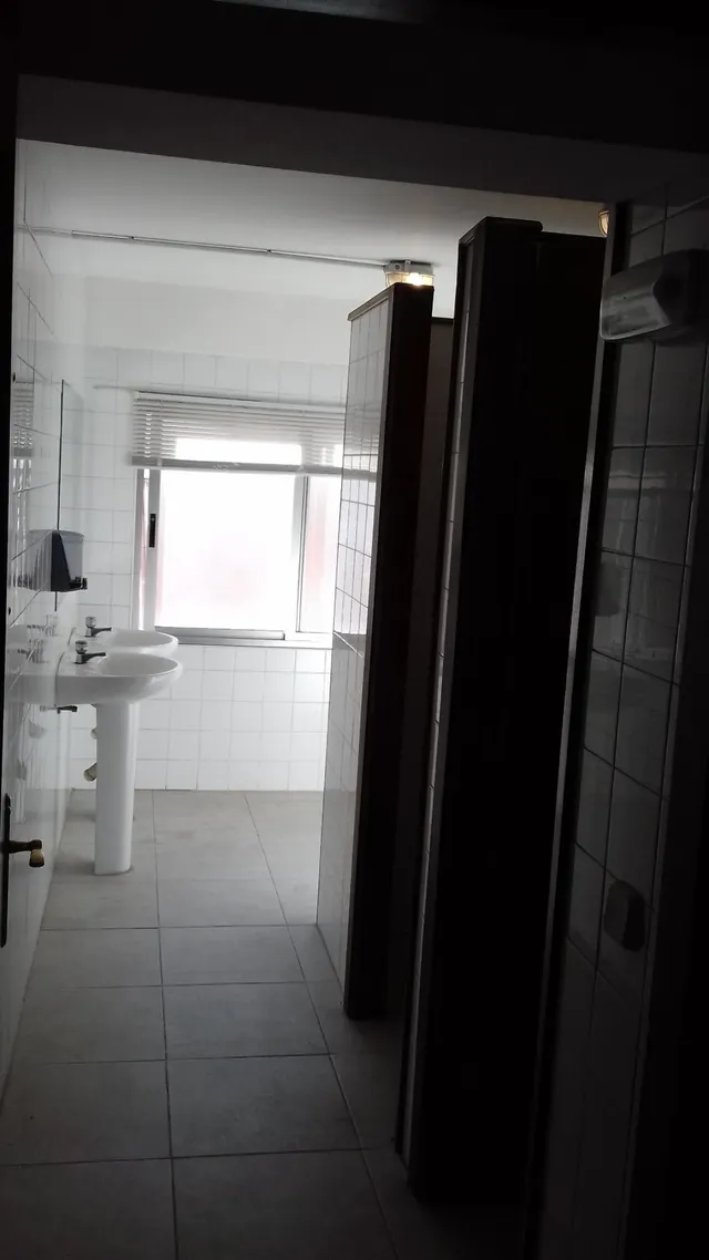 SE VENDE LOCAL, ZONA VIRXE DA CERCA, DE 400 M2 — 16