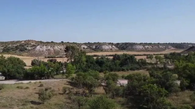 Terreno en venta en calle Carahorma G 587, Lillo — 31