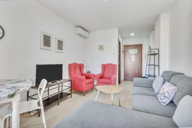 Apartamento de 1 dormitorio en Benidorm — 10