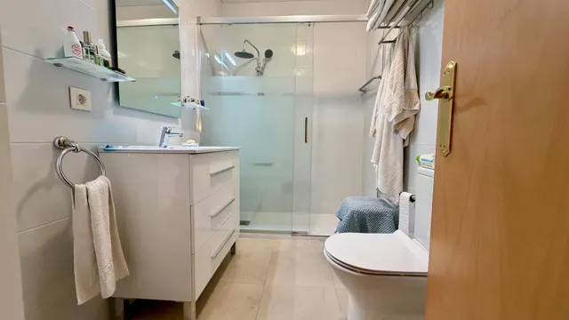 EXCLUSIVA CASA TIPO DÚPLEX TOTALMENTE REFORMADA EN CABEZO DE TORRES. — 24