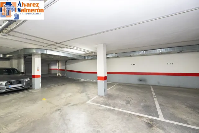 Apartamento tipo loft con garaje incluido y piscina en zona Parque Lagos — 29
