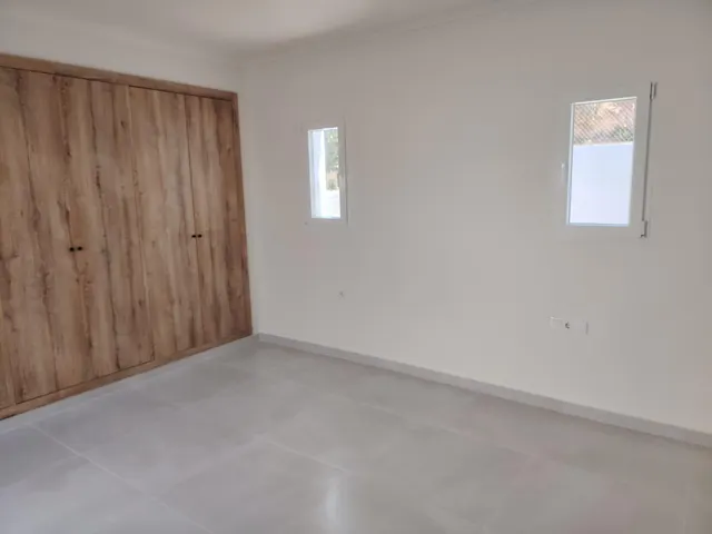 Chalet reformado situado a 2 km de la población — 29