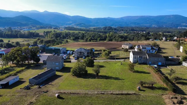 "Exclusiva Parcela Urbanizable de 2.225 m2 en Alfoz - Oportu