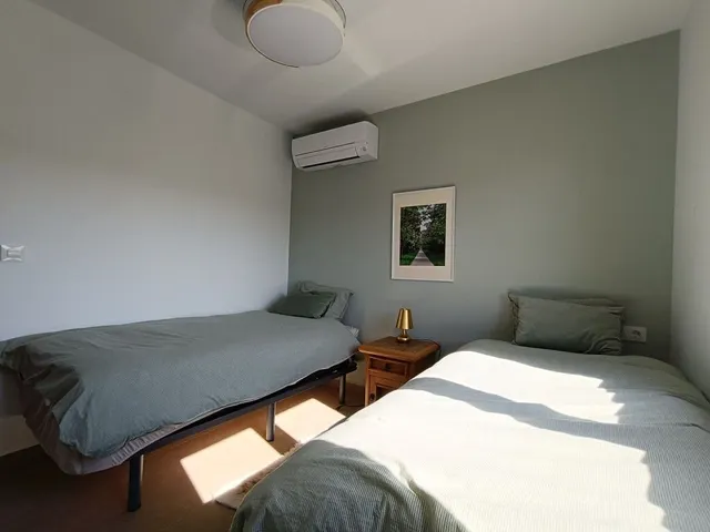Villa 5 habitaciones 256m² en venta - Zona Pueblo — 23